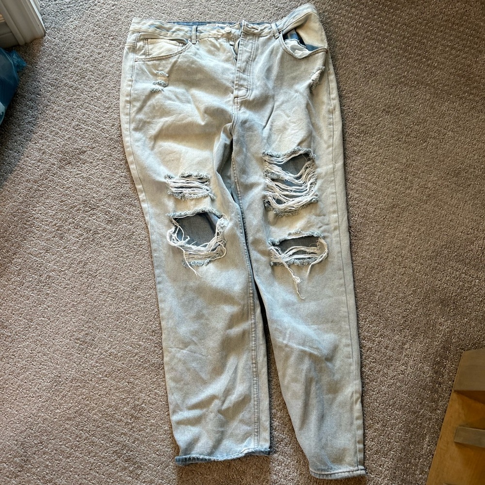 Refuge Light Distressed Straight Leg Jeans